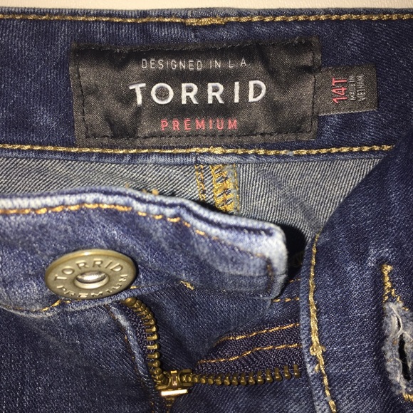Torrid medium wash skinny jeans (tall) - Picture 4 of 7
